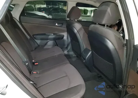 2019 Kia Optima Lx z USA, uszkodzony, nr VIN G11352